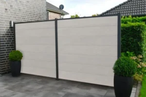 WPC-Steckzaun in Multicolor-Sand mit Pfosten in Anthrazit